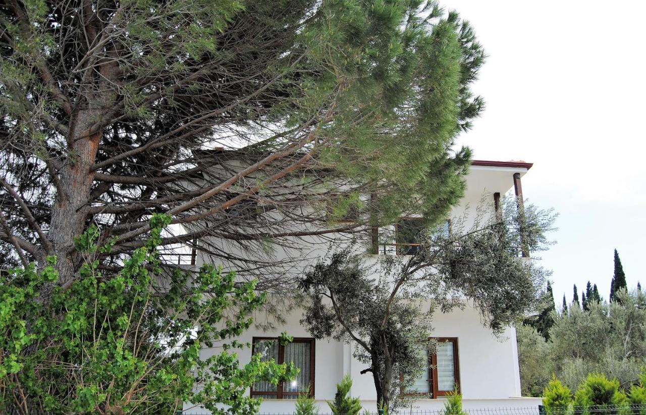 Beyaz Konak Guere Luaran gambar